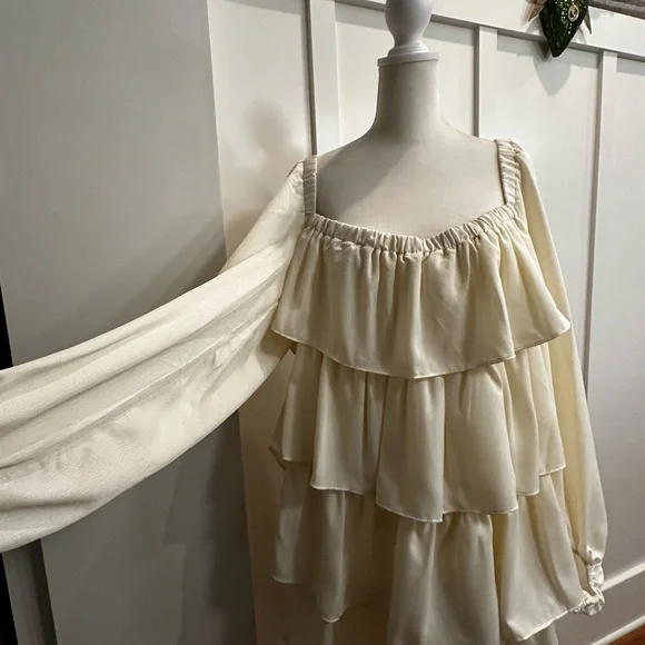 WeWoreWhat Ivory Long Sleeve Tiered Mini Dress in Crinkled Chiffon, NWT, XL - Picture 7 of 16